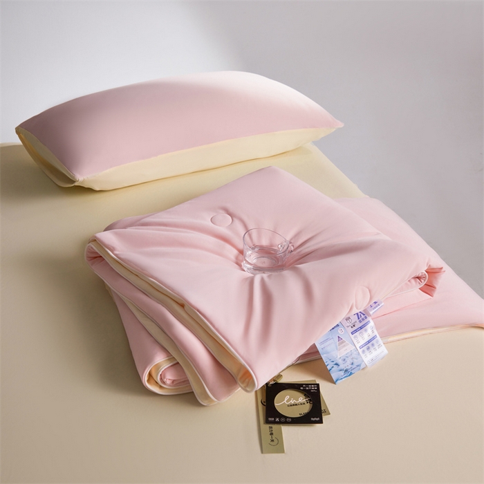 91家纺网 家纺一手货源 找家纺 雯豆家纺 2026春夏新款锦氨夏被空调被子被芯夏季凉感被小冰皮薄被子夏被夏凉被空调被 小冰皮-海棠粉+淡雅黄