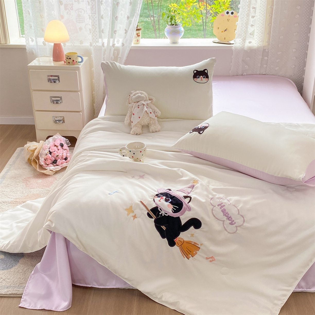 绒棉世家 2026新款水洗天丝冰天丝专版贴布绣夏被四件套系列 魔法猫