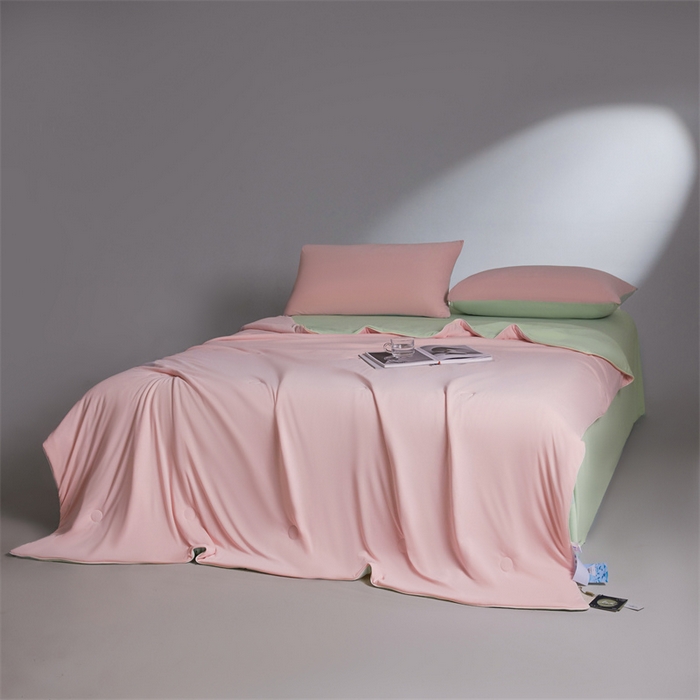 91家纺网 家纺一手货源 找家纺 雯豆家纺 2026春夏新款锦氨夏被空调被子被芯夏季凉感被小冰皮薄被子夏被夏凉被空调被 小冰皮-海棠粉+青柠绿