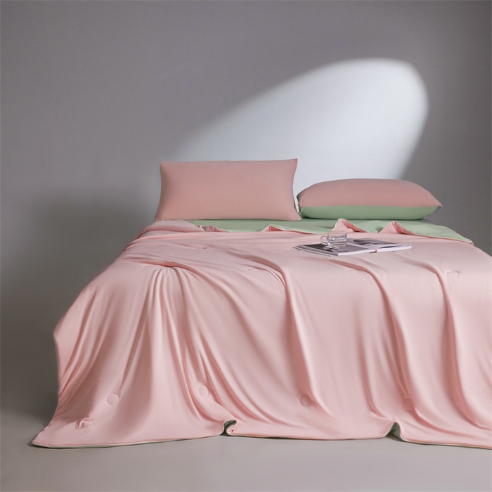 91家纺网 家纺一手货源 找家纺 雯豆家纺 2026春夏新款锦氨夏被空调被子被芯夏季凉感被小冰皮薄被子夏被夏凉被空调被 小冰皮-海棠粉+青柠绿