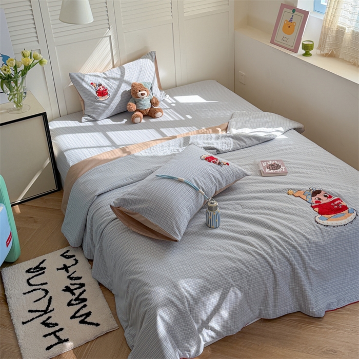 91家纺网 家纺一手货源 找家纺 暖生活 2026新款全棉纯棉色织水洗棉毛巾绣床笠三件套 阅读星人