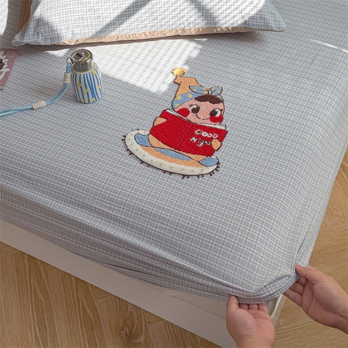 91家纺网 家纺一手货源 找家纺 暖生活 2026新款全棉纯棉色织水洗棉毛巾绣床笠三件套 阅读星人