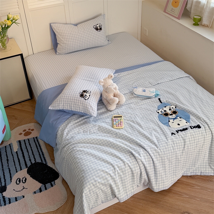 91家纺网 家纺一手货源 找家纺 暖生活 2026新款全棉纯棉色织水洗棉毛巾绣床笠三件套 墨镜小狗