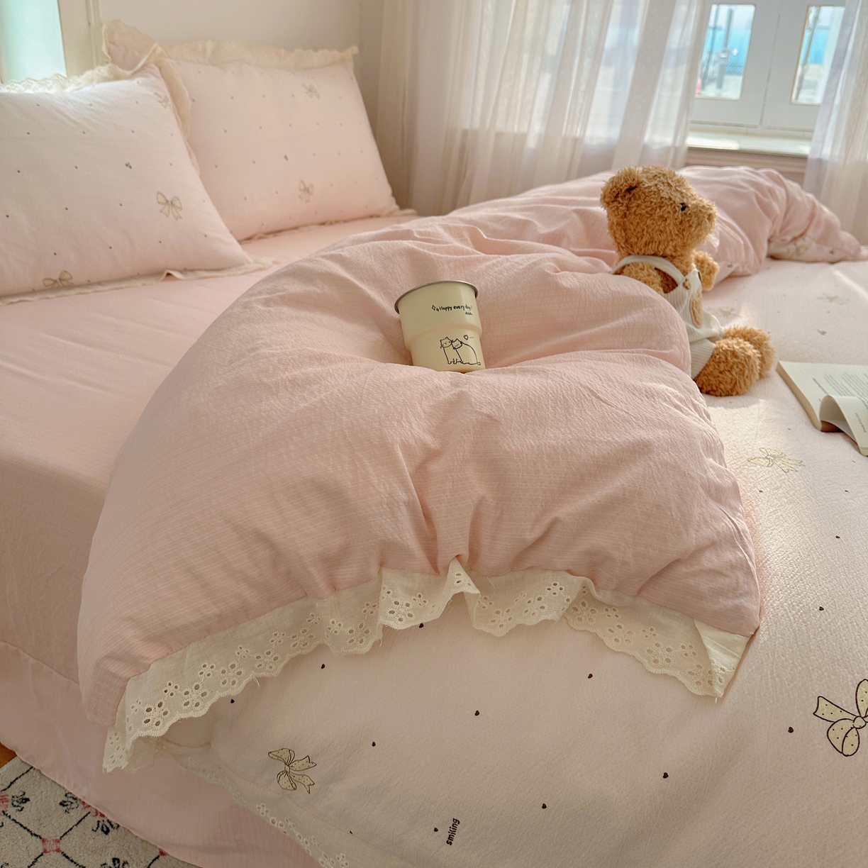 91家纺网 家纺一手货源 找家纺 仟网汇 2026新款彩色花边皱皱纱四件套 初心粉