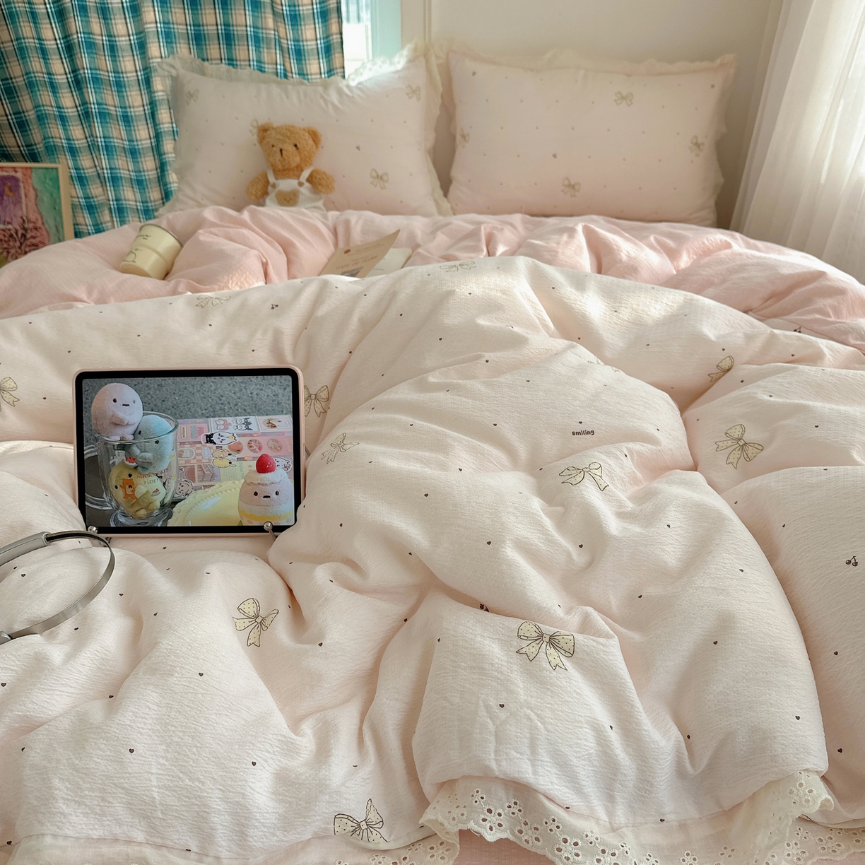 91家纺网 家纺一手货源 找家纺 仟网汇 2026新款彩色花边皱皱纱四件套 初心粉