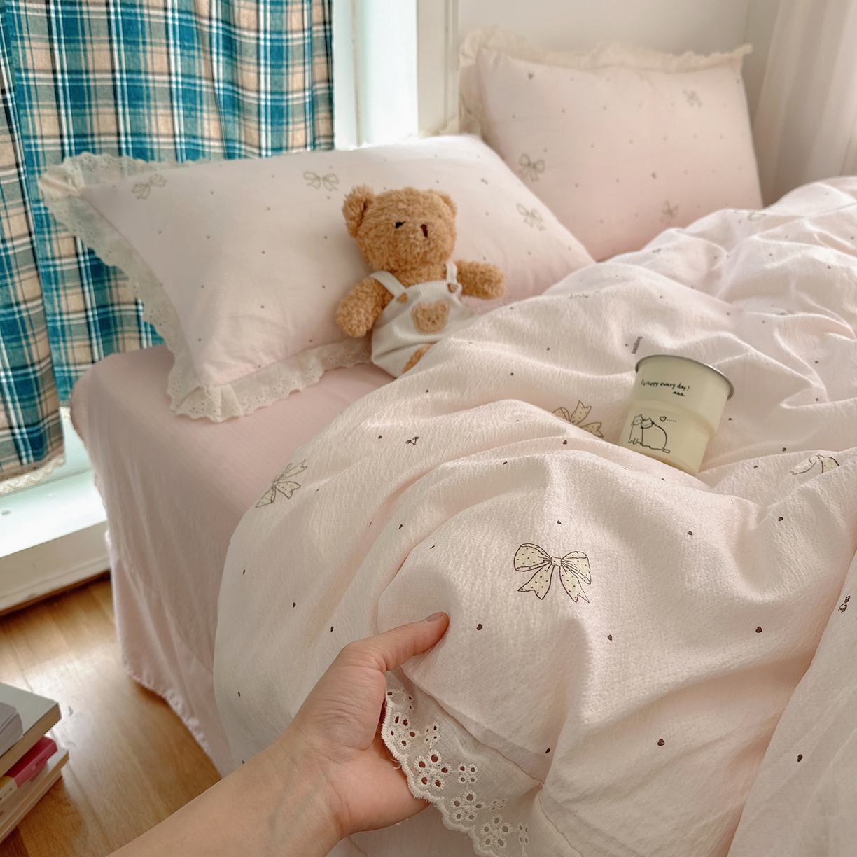 91家纺网 家纺一手货源 找家纺 仟网汇 2026新款彩色花边皱皱纱四件套 初心粉