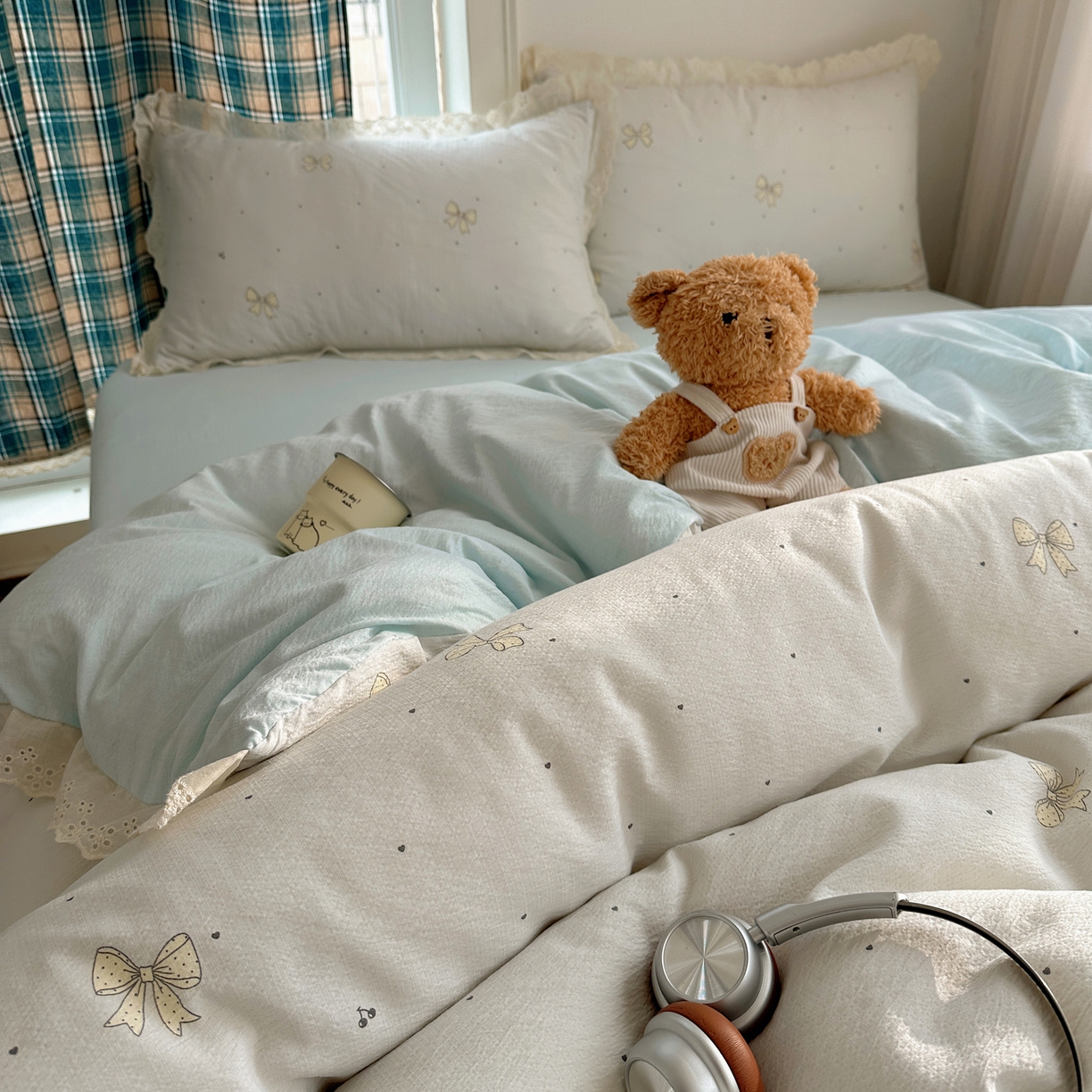 91家纺网 家纺一手货源 找家纺 仟网汇 2026新款彩色花边皱皱纱四件套 初心蓝