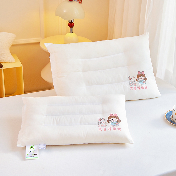 91家纺网 家纺一手货源 找家纺 吉咪兔家纺 2026新款儿童A类全棉大豆纤维枕芯单人学生宿舍枕头幼儿园卡通软枕护颈椎 小女孩