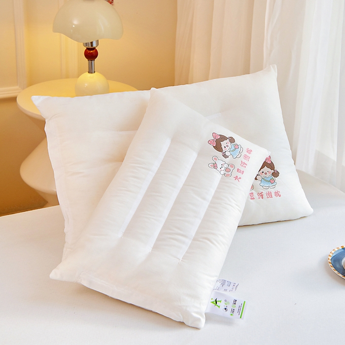 91家纺网 家纺一手货源 找家纺 吉咪兔家纺 2026新款儿童A类全棉大豆纤维枕芯单人学生宿舍枕头幼儿园卡通软枕护颈椎 小女孩