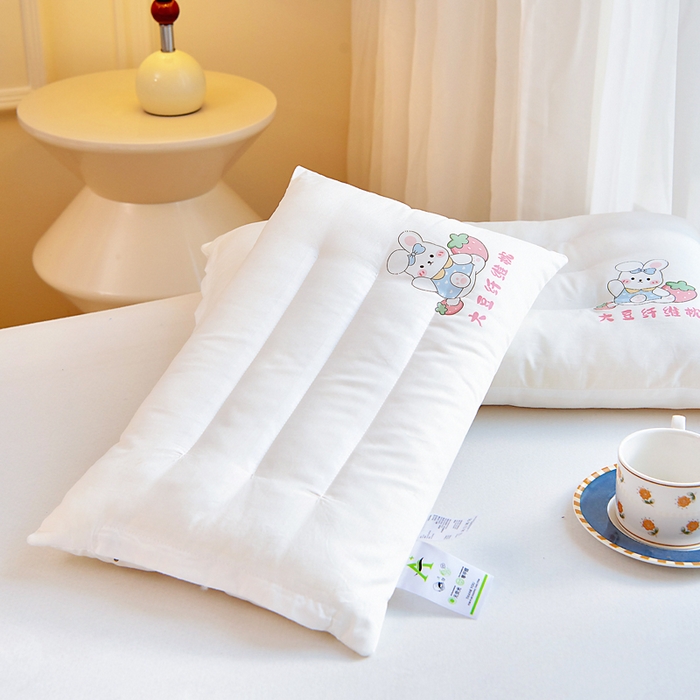 91家纺网 家纺一手货源 找家纺 吉咪兔家纺 2026新款儿童A类全棉大豆纤维枕芯单人学生宿舍枕头幼儿园卡通软枕护颈椎 小兔子