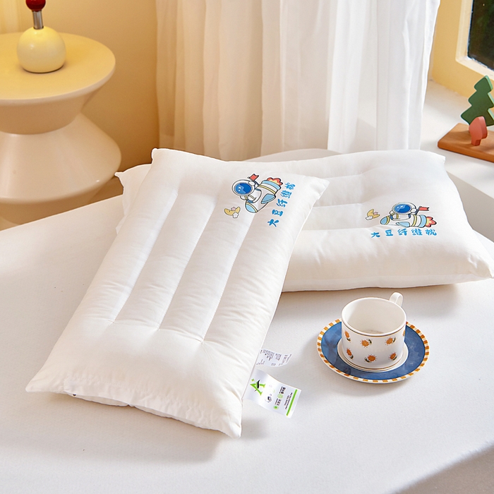 91家纺网 家纺一手货源 找家纺 吉咪兔家纺 2026新款儿童A类全棉大豆纤维枕芯单人学生宿舍枕头幼儿园卡通软枕护颈椎 探索宇宙