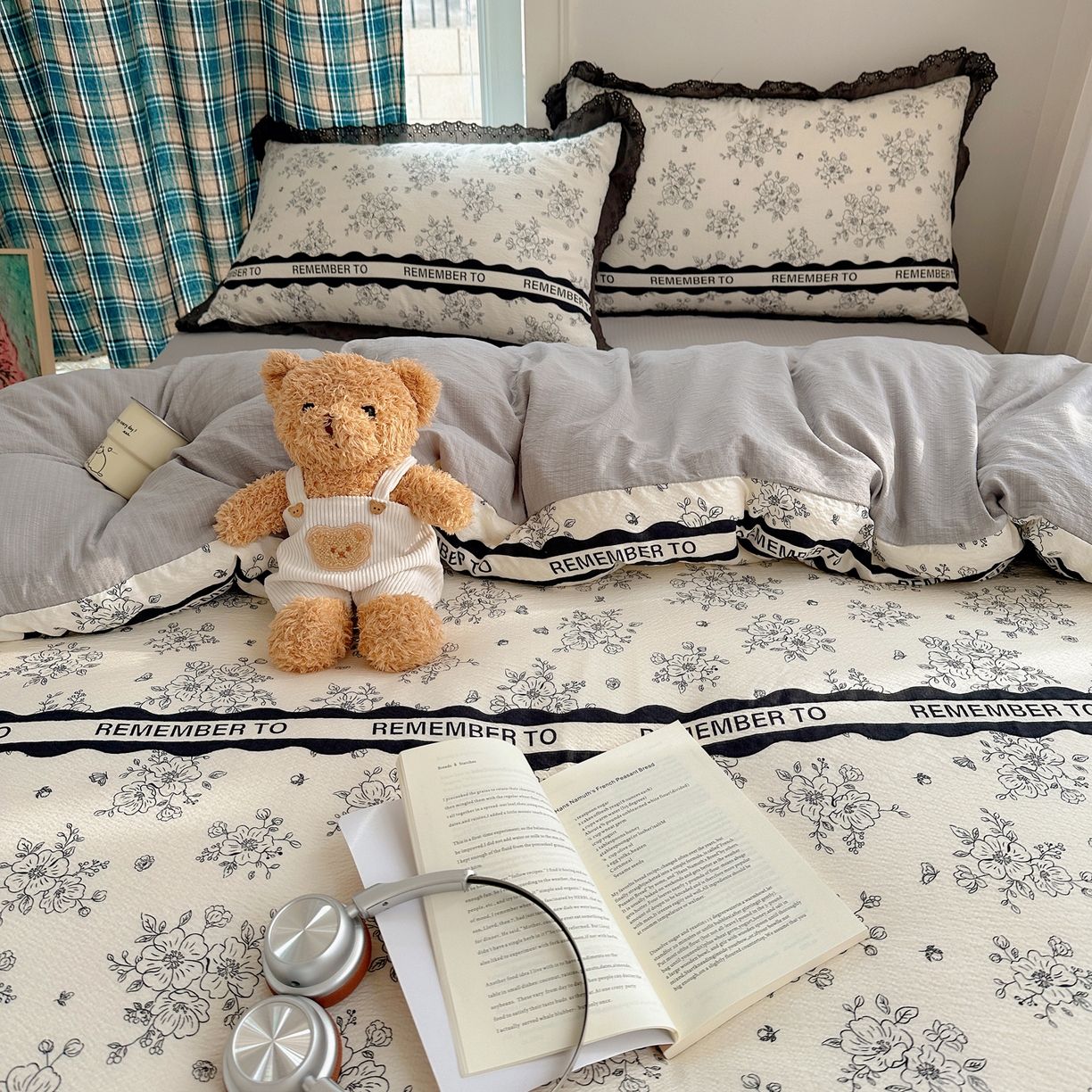 91家纺网 家纺一手货源 找家纺 仟网汇 2026新款彩色花边皱皱纱四件套 赫本