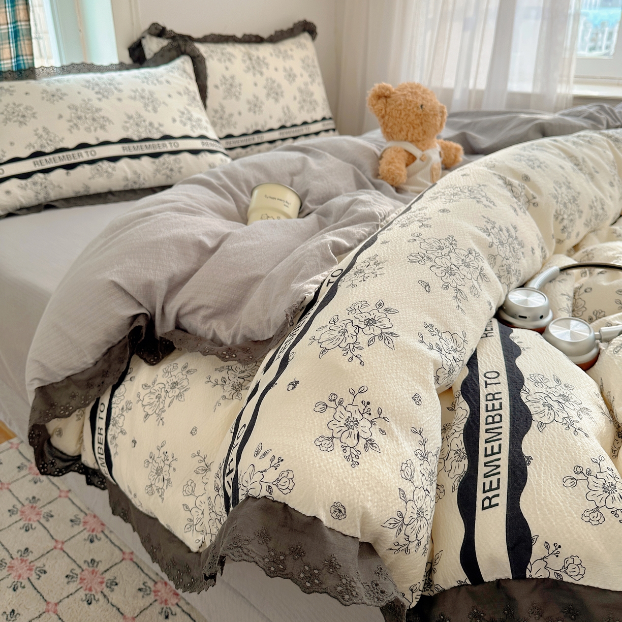 91家纺网 家纺一手货源 找家纺 仟网汇 2026新款彩色花边皱皱纱四件套 赫本