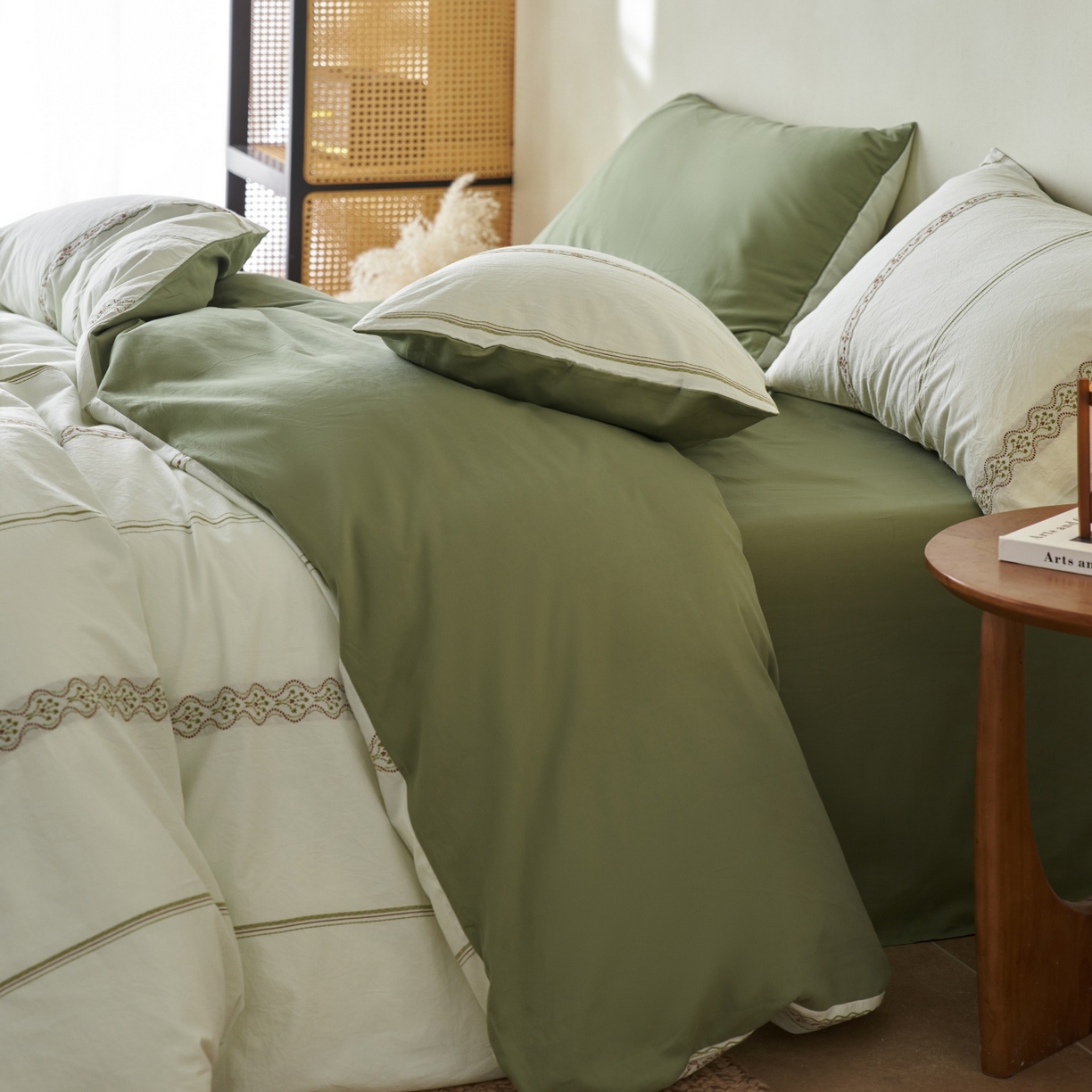 91家纺网 家纺一手货源 找家纺 安莱生活 2026春夏新款水洗棉色织全棉纯棉剪花繁花系列四件套 剪花：繁花-绿咖（券后最低控价319）