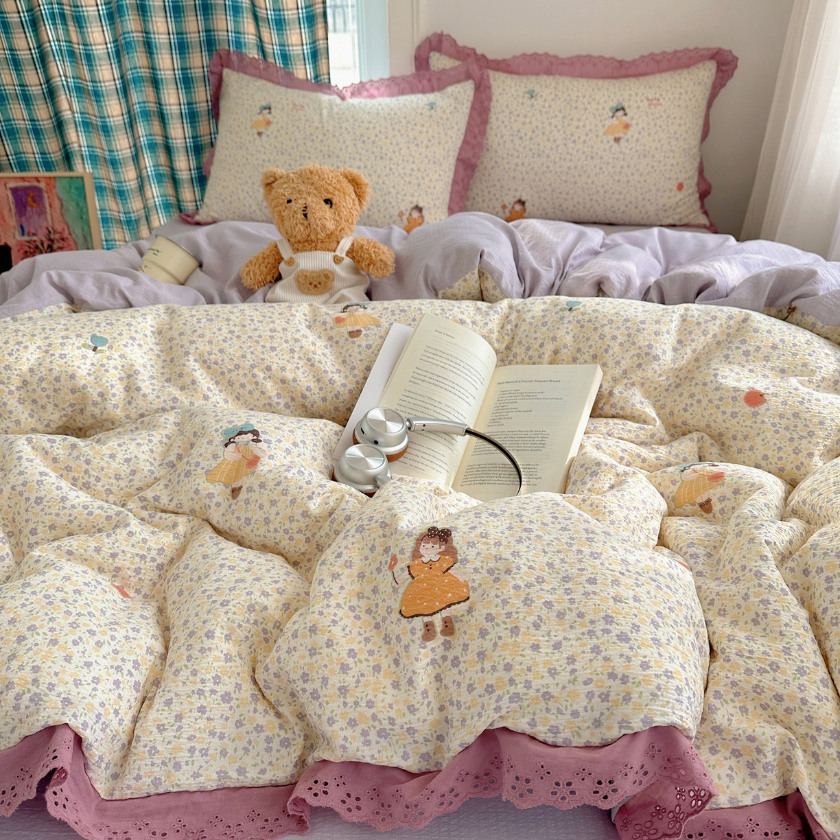 91家纺网 家纺一手货源 找家纺 仟网汇 2026新款彩色花边皱皱纱四件套 花间女孩