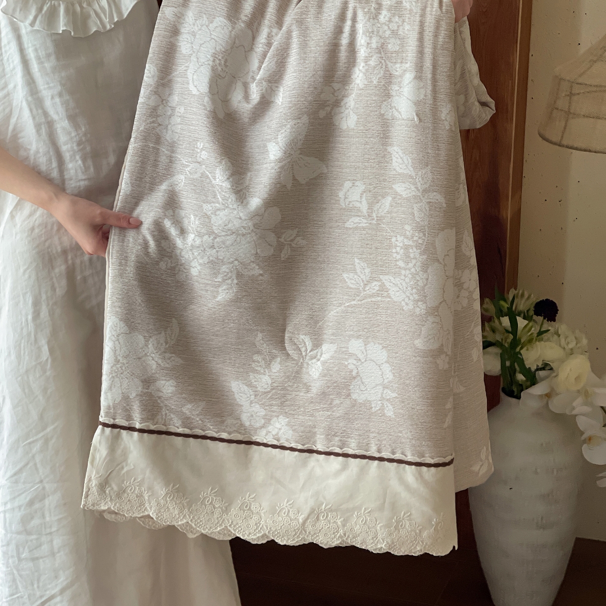 91家纺网 家纺一手货源 找家纺 一加一 2026新款花边素麻复古风大豆夏被夏凉被空调被四件套-素麻生活 月下白樱