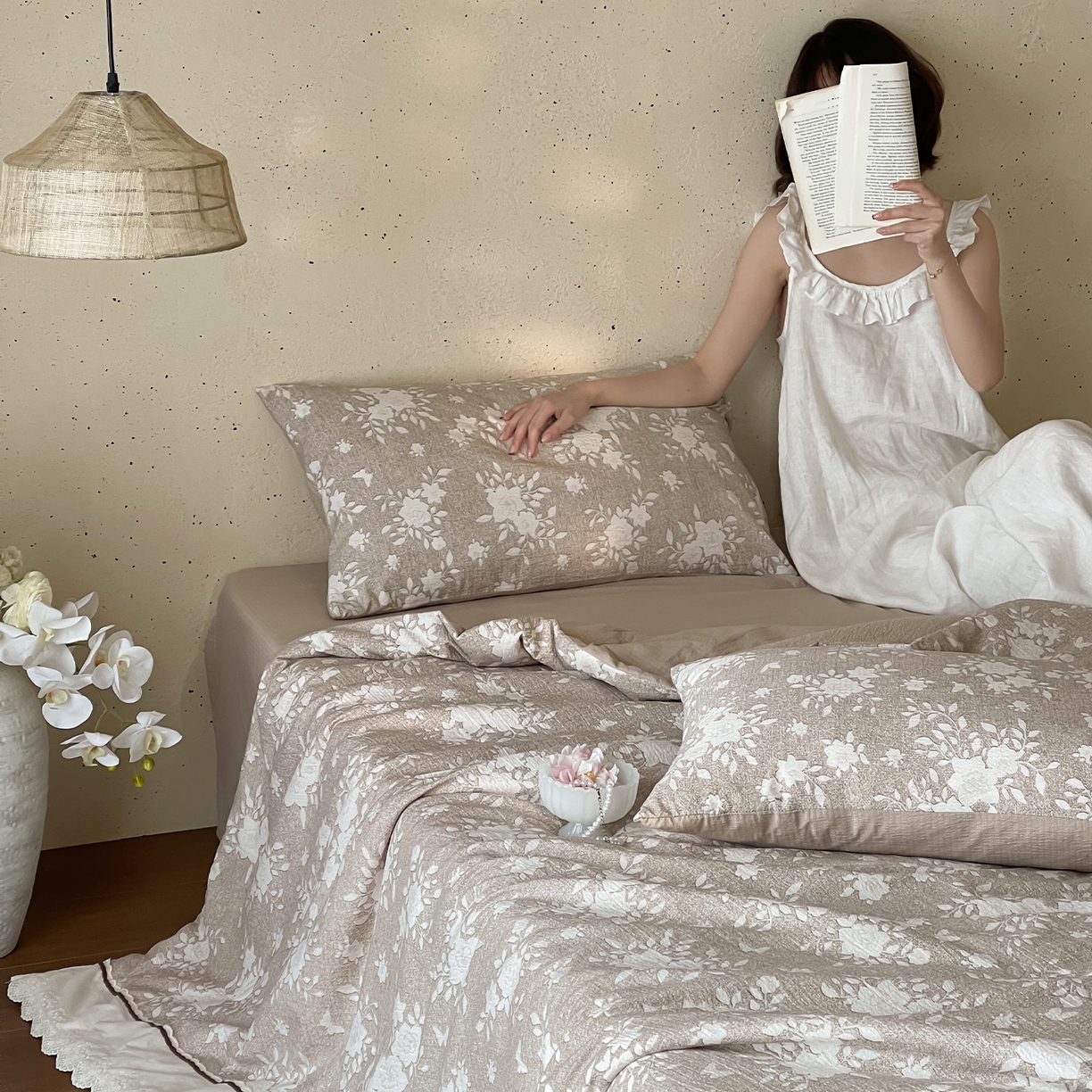 91家纺网 家纺一手货源 找家纺 一加一 2026新款花边素麻复古风大豆夏被夏凉被空调被四件套-素麻生活 云絮花影