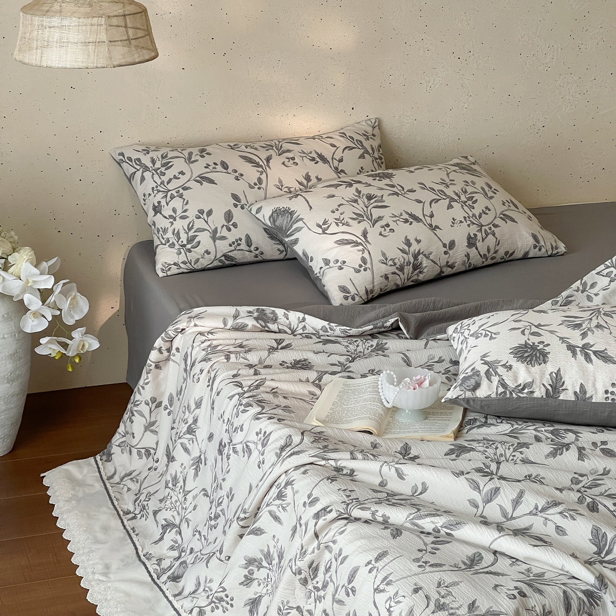 91家纺网 家纺一手货源 找家纺 一加一 2026新款花边素麻复古风大豆夏被夏凉被空调被四件套-素麻生活 灰枝集