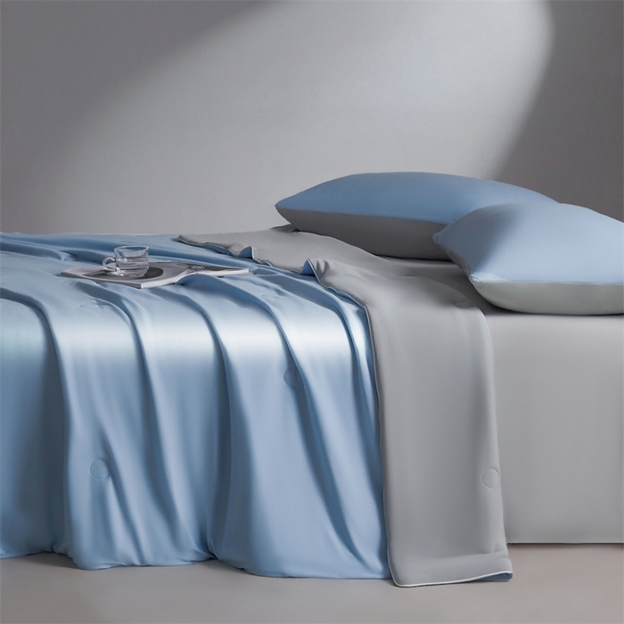 91家纺网 家纺一手货源 找家纺 雯豆家纺 2026春夏新款锦氨夏被空调被子被芯夏季凉感被小冰皮薄被子夏被夏凉被空调被 小冰皮-幽梦蓝+轻奢灰