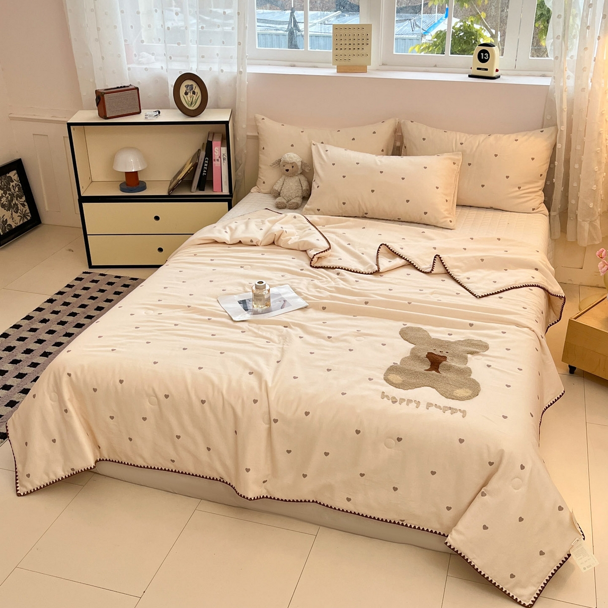 91家纺网 家纺一手货源 找家纺 一加一 2026新款全棉双层纱卡通毛巾绣大豆夏被夏凉被空调被-卡通生活 抱熊小狗