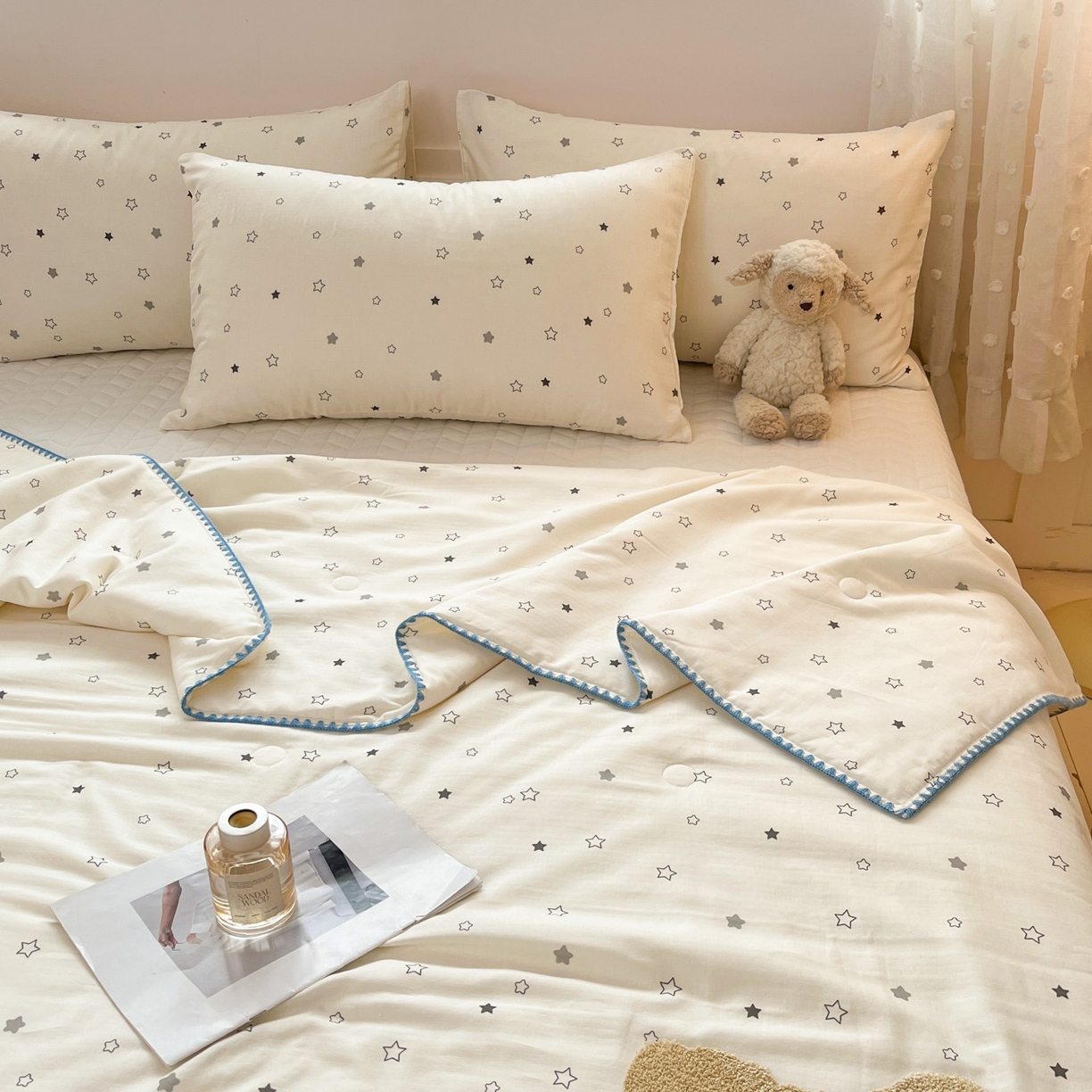 91家纺网 家纺一手货源 找家纺 一加一 2026新款全棉双层纱卡通毛巾绣大豆夏被夏凉被空调被-卡通生活 星星小兔