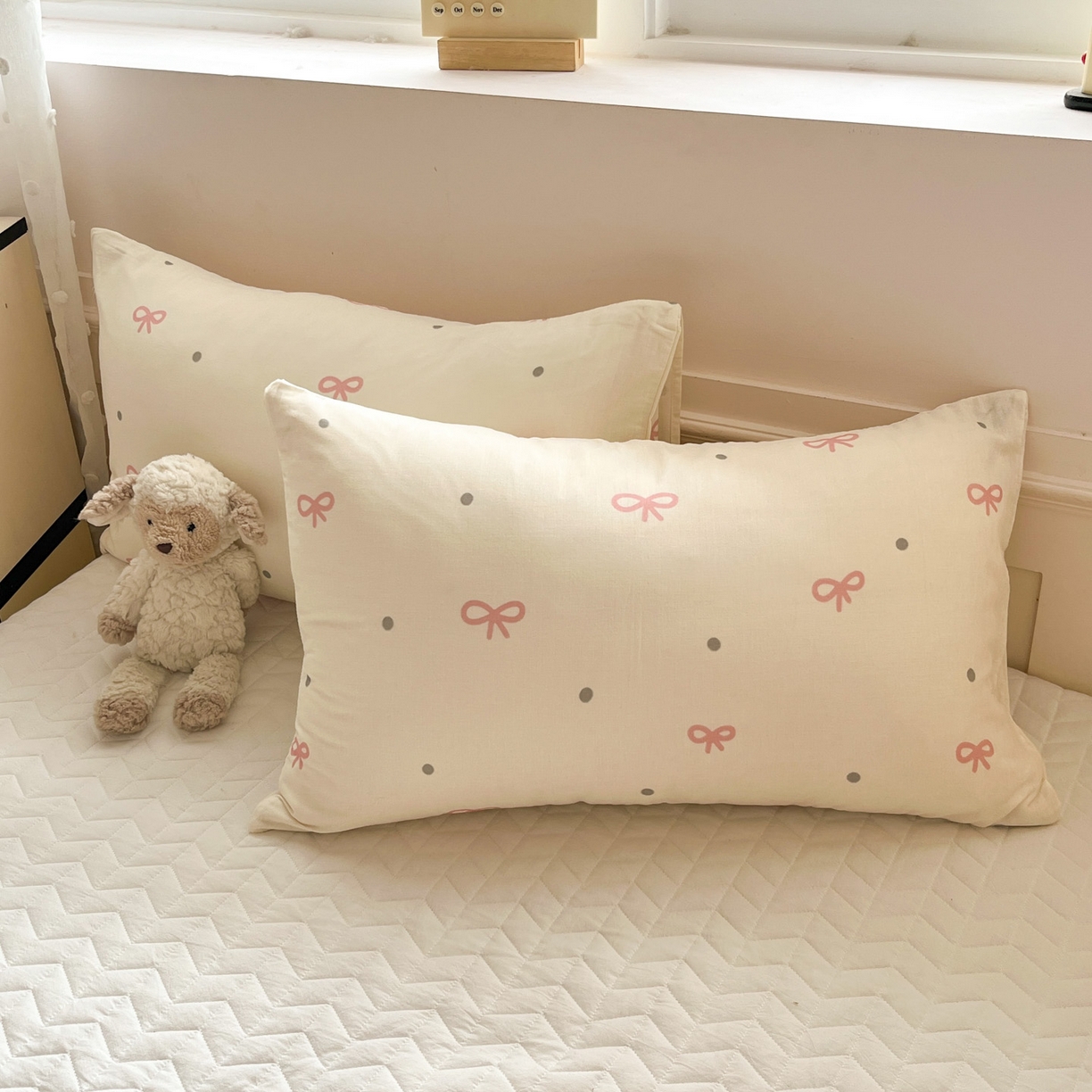 91家纺网 家纺一手货源 找家纺 一加一 2026新款全棉双层纱卡通毛巾绣大豆夏被夏凉被空调被-卡通生活 蝴蝶结小兔