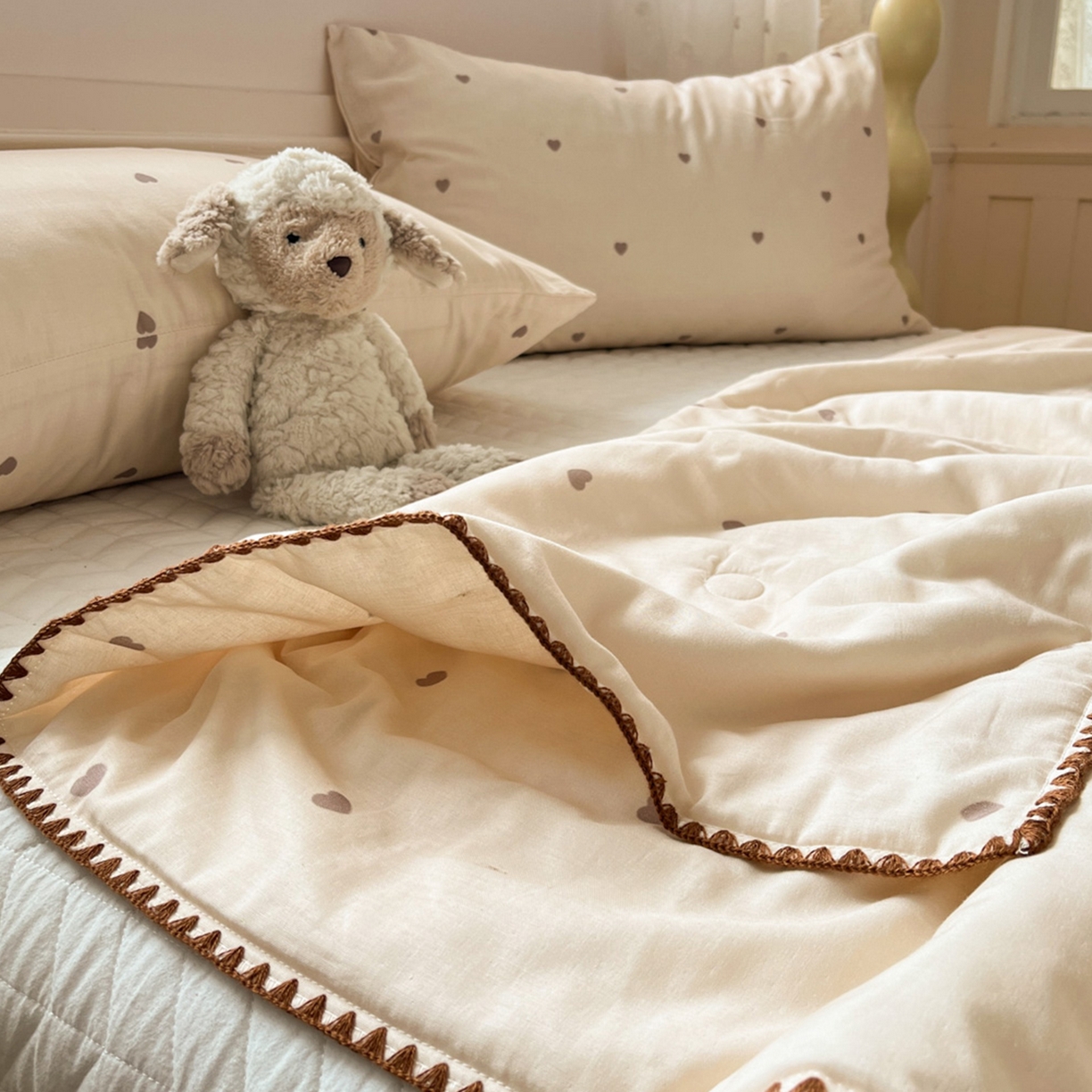 91家纺网 家纺一手货源 找家纺 一加一 2026新款全棉双层纱卡通毛巾绣大豆夏被夏凉被空调被-卡通生活 抱熊小狗