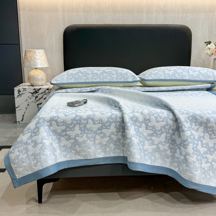 91家纺网 家纺一手货源 找家纺 （总）伊人坊 2026新款A类550克凉感提花值过0.21冰豆豆家用凉席子三件套夏季---凉席款