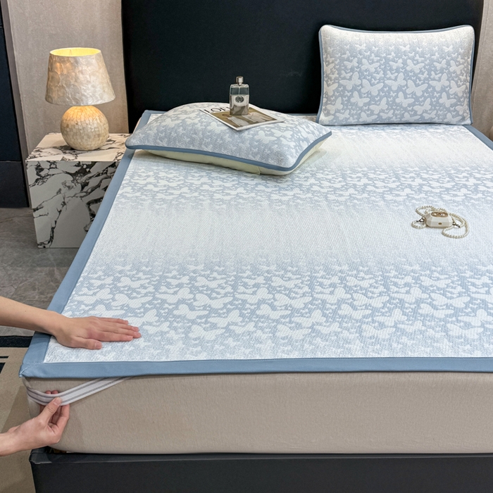 91家纺网 家纺一手货源 找家纺 （总）伊人坊 2026新款A类550克凉感提花值过0.21冰豆豆家用凉席子三件套夏季---凉席款