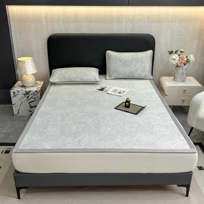 91家纺网 家纺一手货源 找家纺 伊人坊 2026新款A类550克凉感提花值过0.21冰豆豆家用凉席子三件套夏季---凉席款 繁花-灰