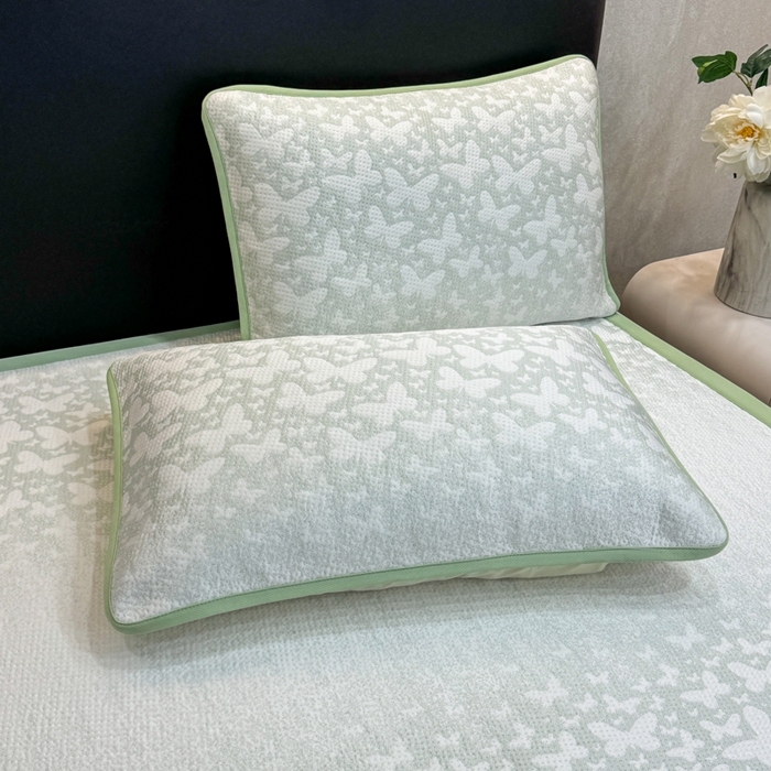 91家纺网 家纺一手货源 找家纺 伊人坊 2026新款A类550克凉感提花值过0.21冰豆豆家用凉席子三件套夏季---凉席款 花蝴蝶-绿