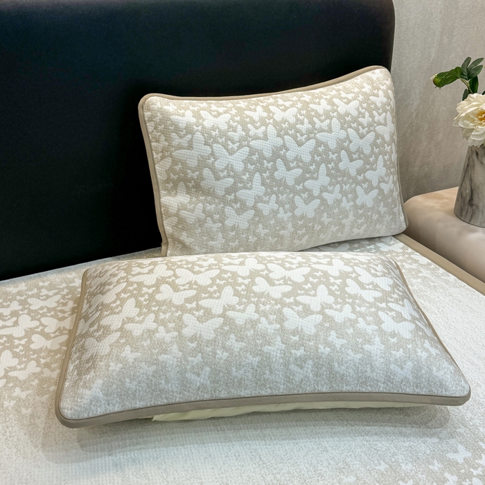 91家纺网 家纺一手货源 找家纺 伊人坊 2026新款A类550克凉感提花值过0.21冰豆豆家用凉席子三件套夏季---凉席款 花蝴蝶-咖