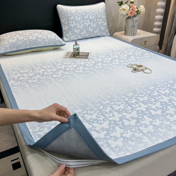 91家纺网 家纺一手货源 找家纺 伊人坊 2026新款A类550克凉感提花值过0.21冰豆豆家用凉席子三件套夏季---凉席款 花蝴蝶-蓝