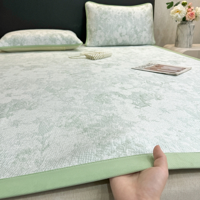 91家纺网 家纺一手货源 找家纺 伊人坊 2026新款A类550克凉感提花值过0.21冰豆豆家用凉席子三件套夏季---凉席款 繁花-绿