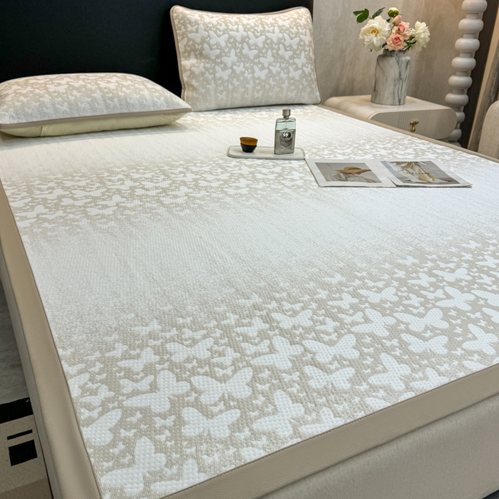 91家纺网 家纺一手货源 找家纺 伊人坊 2026新款A类550克凉感提花值过0.21冰豆豆家用凉席子三件套夏季---凉席款 花蝴蝶-咖