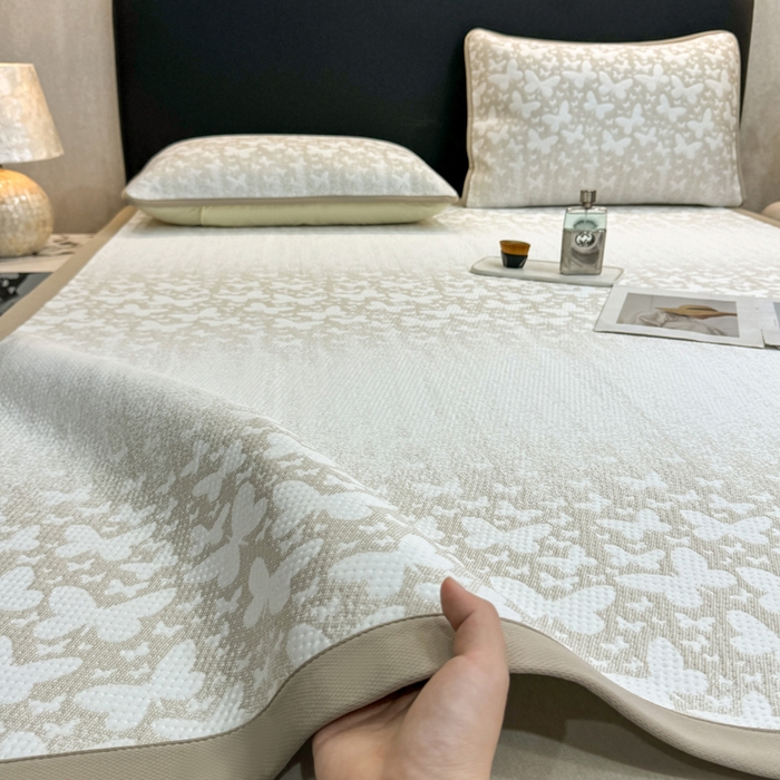 伊人坊 2026新款A类550克凉感提花值过0.21冰豆豆家用凉席子三件套夏季---凉席款 花蝴蝶-咖