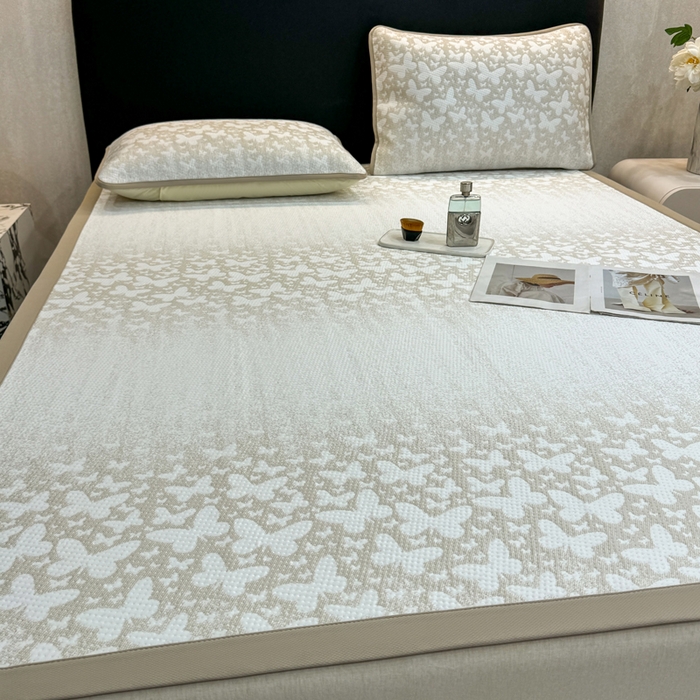 91家纺网 家纺一手货源 找家纺 伊人坊 2026新款A类550克凉感提花值过0.21冰豆豆家用凉席子三件套夏季---凉席款 花蝴蝶-咖