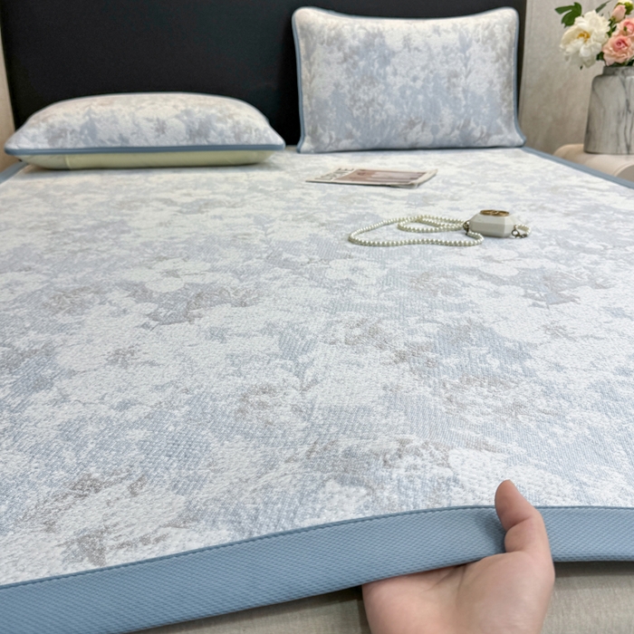 91家纺网 家纺一手货源 找家纺 伊人坊 2026新款A类550克凉感提花值过0.21冰豆豆家用凉席子三件套夏季---凉席款 繁花-蓝