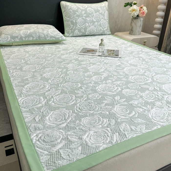 91家纺网 家纺一手货源 找家纺 伊人坊 2026新款A类550克凉感提花值过0.21冰豆豆家用凉席子三件套夏季---凉席款 玫瑰-绿