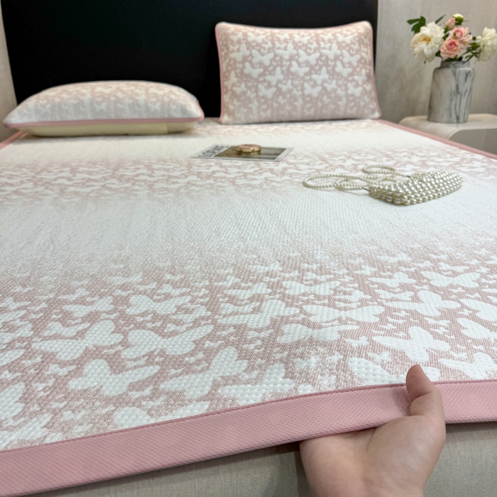 91家纺网 家纺一手货源 找家纺 伊人坊 2026新款A类550克凉感提花值过0.21冰豆豆家用凉席子三件套夏季---凉席款 花蝴蝶-粉
