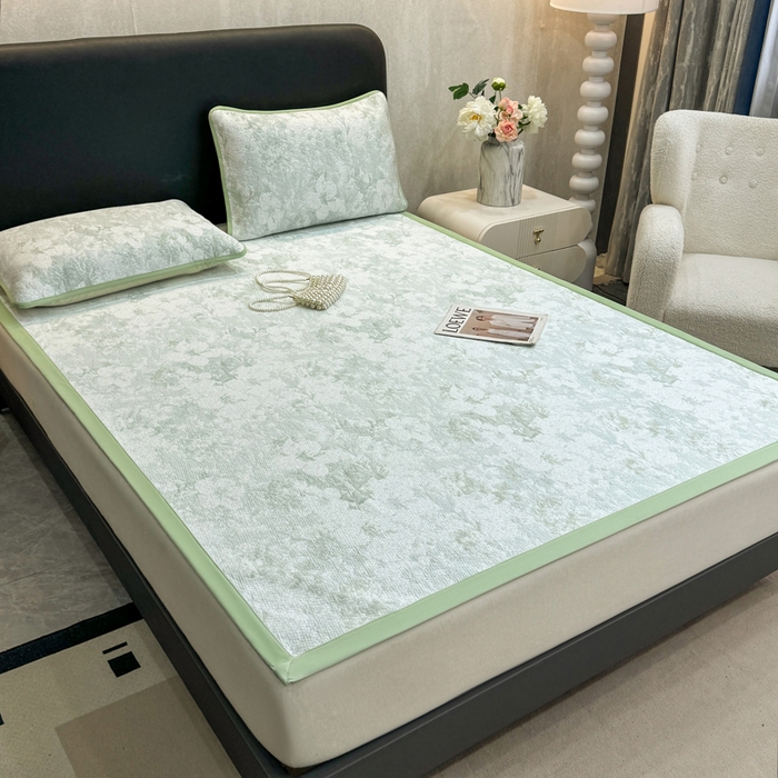 91家纺网 家纺一手货源 找家纺 伊人坊 2026新款A类550克凉感提花值过0.21冰豆豆家用凉席子三件套夏季---凉席款 繁花-绿