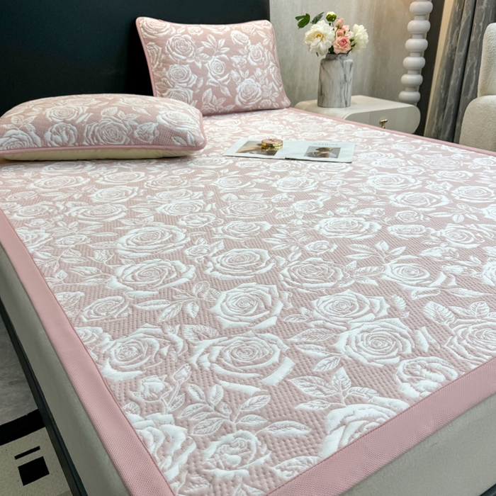 91家纺网 家纺一手货源 找家纺 伊人坊 2026新款A类550克凉感提花值过0.21冰豆豆家用凉席子三件套夏季---凉席款 玫瑰-粉