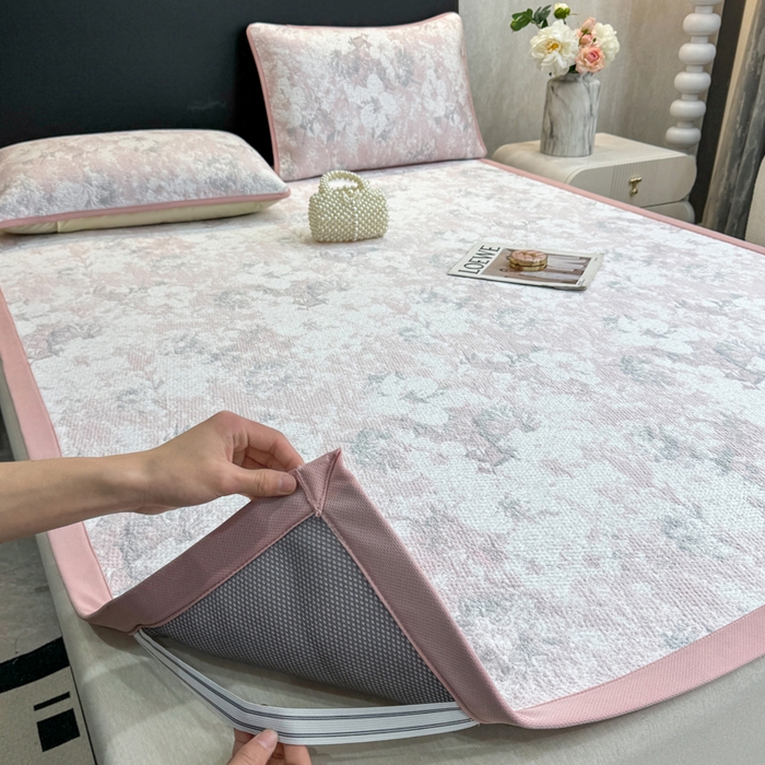 91家纺网 家纺一手货源 找家纺 伊人坊 2026新款A类550克凉感提花值过0.21冰豆豆家用凉席子三件套夏季---凉席款 繁花-粉