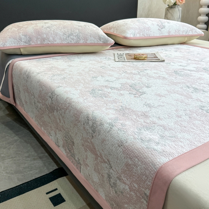 91家纺网 家纺一手货源 找家纺 伊人坊 2026新款A类550克凉感提花值过0.21冰豆豆家用凉席子三件套夏季---凉席款 繁花-粉