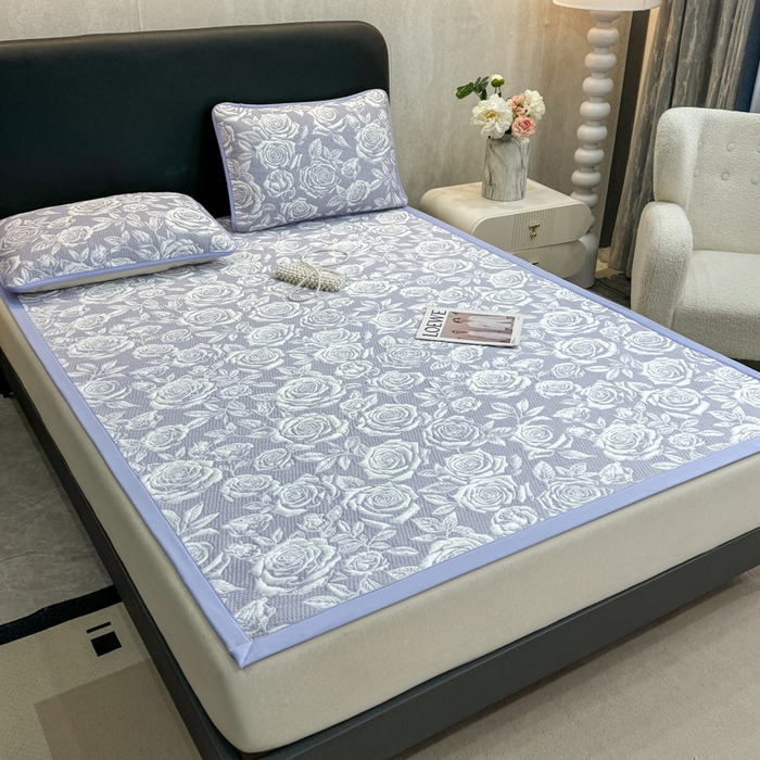 91家纺网 家纺一手货源 找家纺 伊人坊 2026新款A类550克凉感提花值过0.21冰豆豆家用凉席子三件套夏季---凉席款 玫瑰-蓝紫