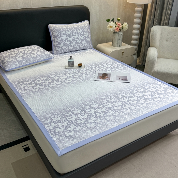 91家纺网 家纺一手货源 找家纺 伊人坊 2026新款A类550克凉感提花值过0.21冰豆豆家用凉席子三件套夏季---凉席款 花蝴蝶-蓝紫