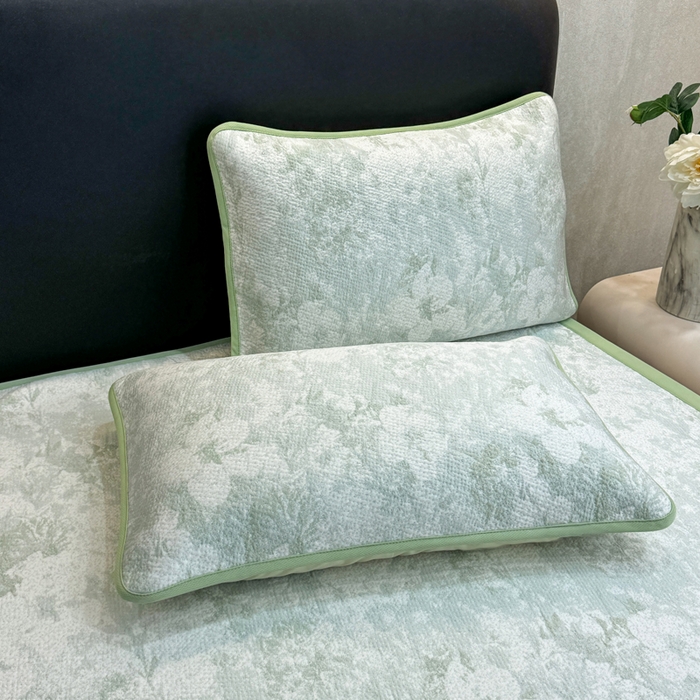 91家纺网 家纺一手货源 找家纺 伊人坊 2026新款A类550克凉感提花值过0.21冰豆豆家用凉席子三件套夏季---凉席款 繁花-绿