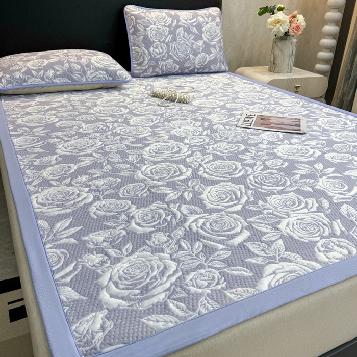 91家纺网 家纺一手货源 找家纺 伊人坊 2026新款A类550克凉感提花值过0.21冰豆豆家用凉席子三件套夏季---凉席款 玫瑰-蓝紫