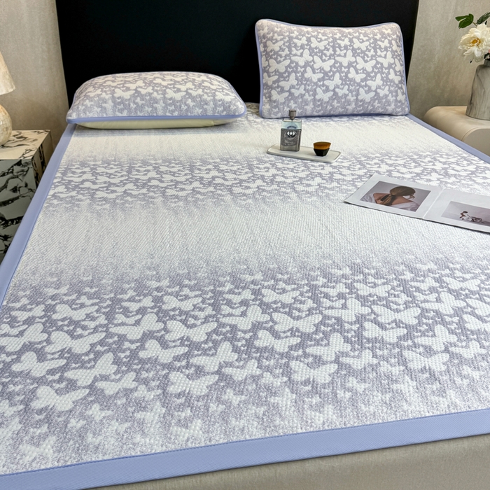 91家纺网 家纺一手货源 找家纺 伊人坊 2026新款A类550克凉感提花值过0.21冰豆豆家用凉席子三件套夏季---凉席款 花蝴蝶-蓝紫