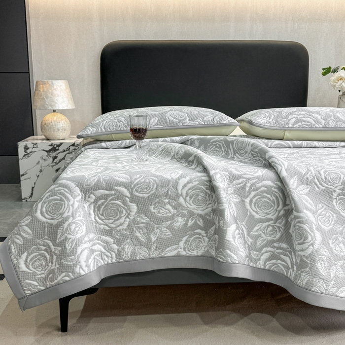 91家纺网 家纺一手货源 找家纺 伊人坊 2026新款A类550克凉感提花值过0.21冰豆豆家用凉席子三件套夏季---凉席款 玫瑰-灰